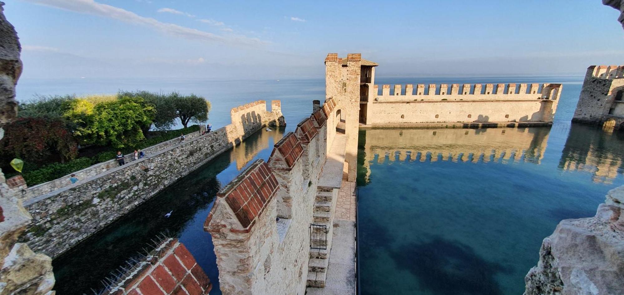 Ferienwohnung Sirmione4U - Domus By The Castle Exterior foto
