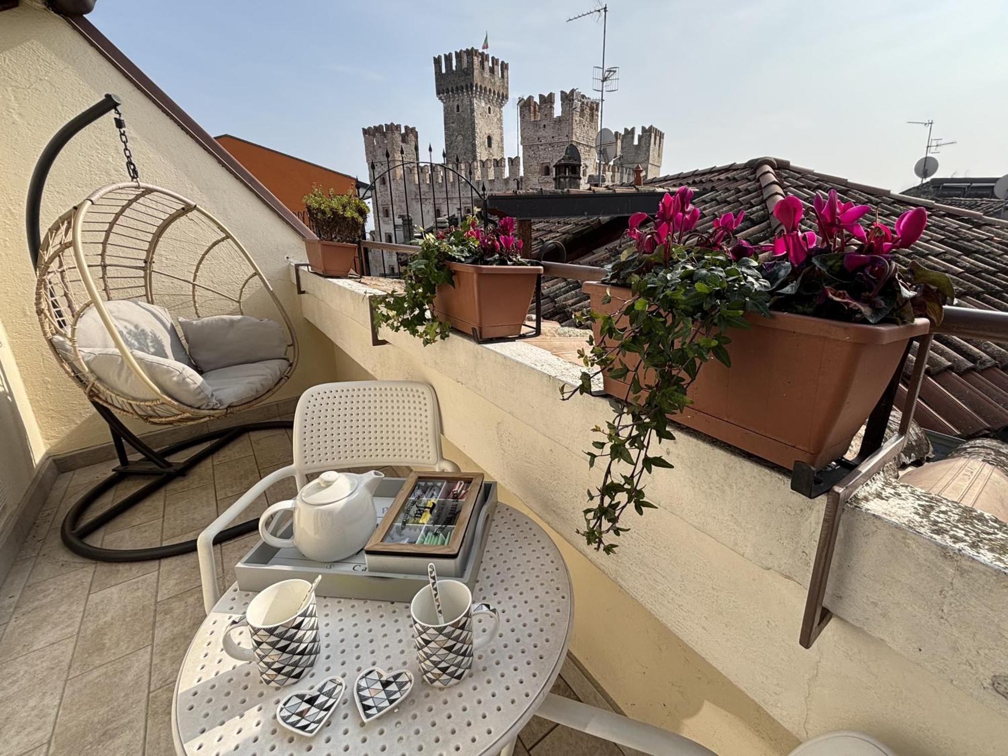 Ferienwohnung Sirmione4U - Domus By The Castle Exterior foto